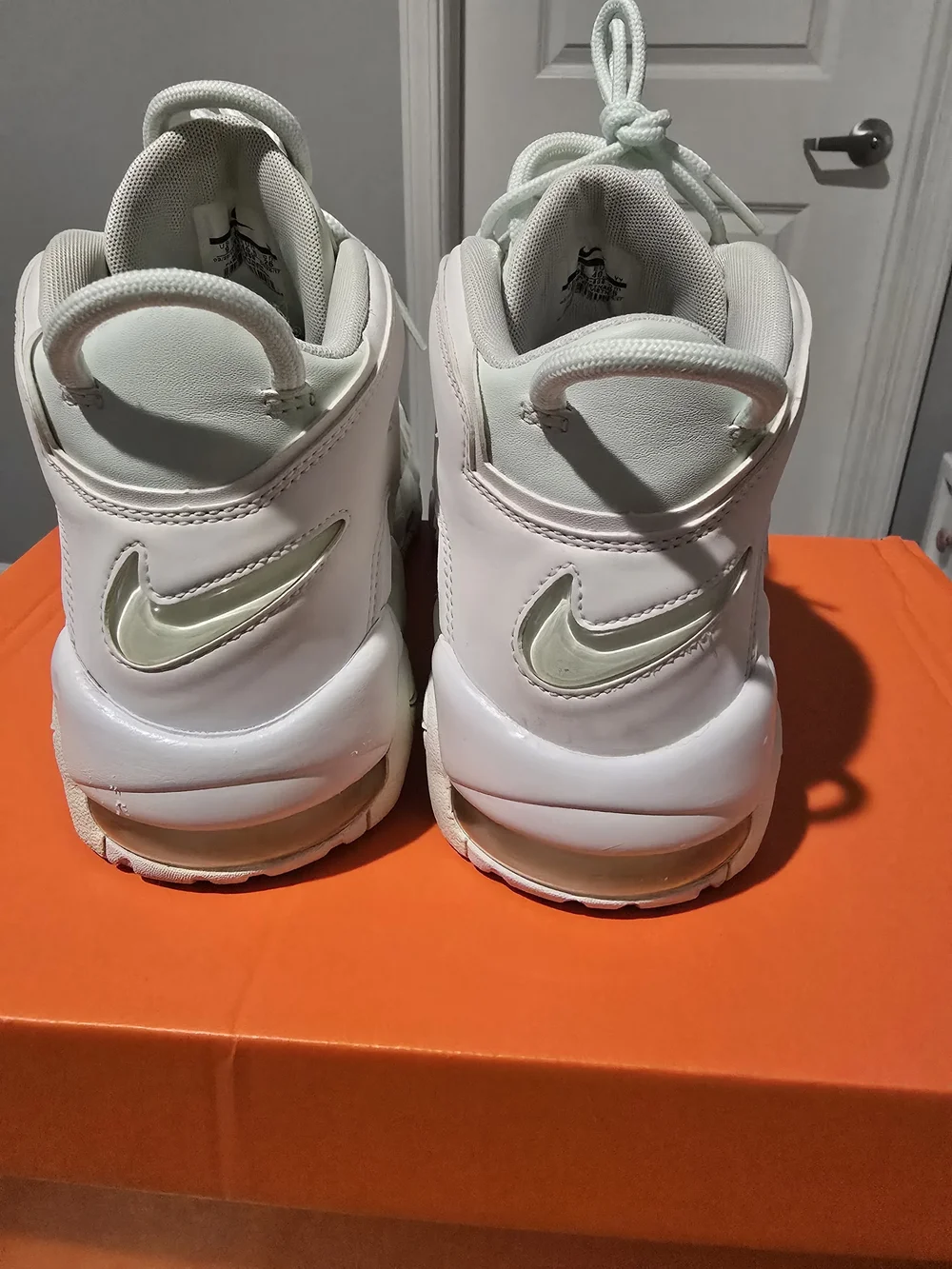 Nike Air More Uptempo 'Barely Green’ White 917593-300 Size 9 Women’s